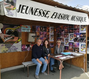 Stand Jem